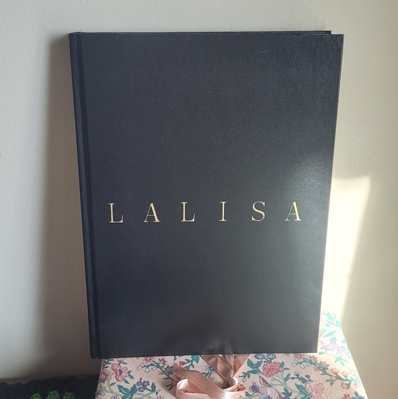 Blackpink lisa Lalisa special edition photobook - Picture 2 of 8
